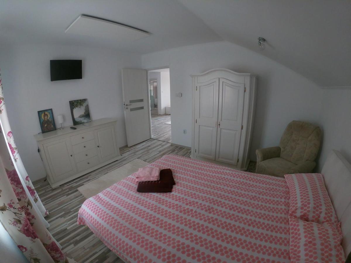 Bed and Breakfast Casa Sannicolau à Sînnicolau Mare Extérieur photo